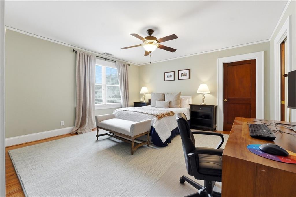 2132 Fairhaven Circle NE