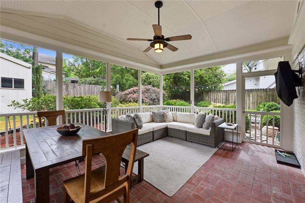 2132 Fairhaven Circle NE