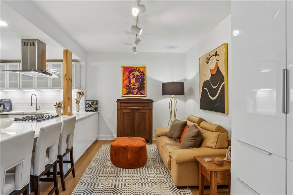 2632 Peachtree Road NW Unit 302B