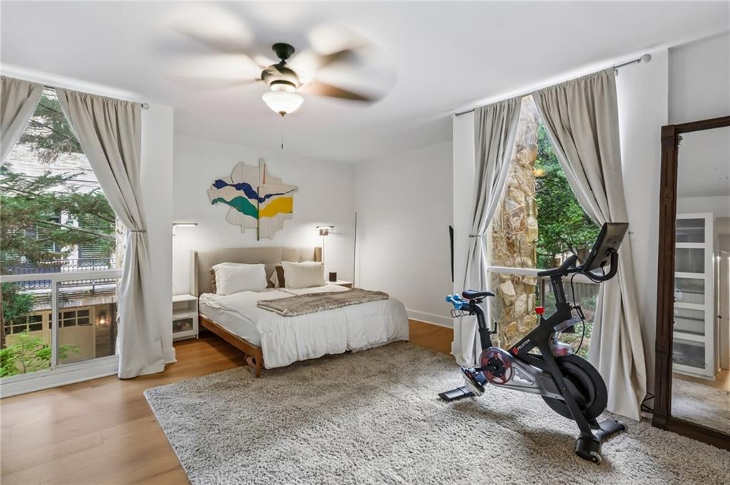 2632 Peachtree Road NW Unit 302B