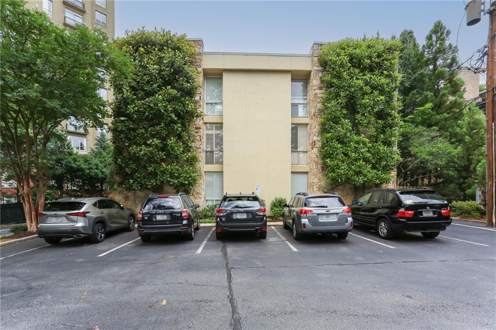 2632 Peachtree Road NW Unit 302B