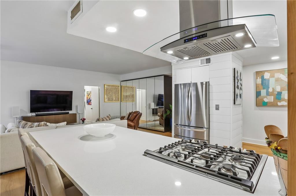 2632 Peachtree Road NW Unit 302B