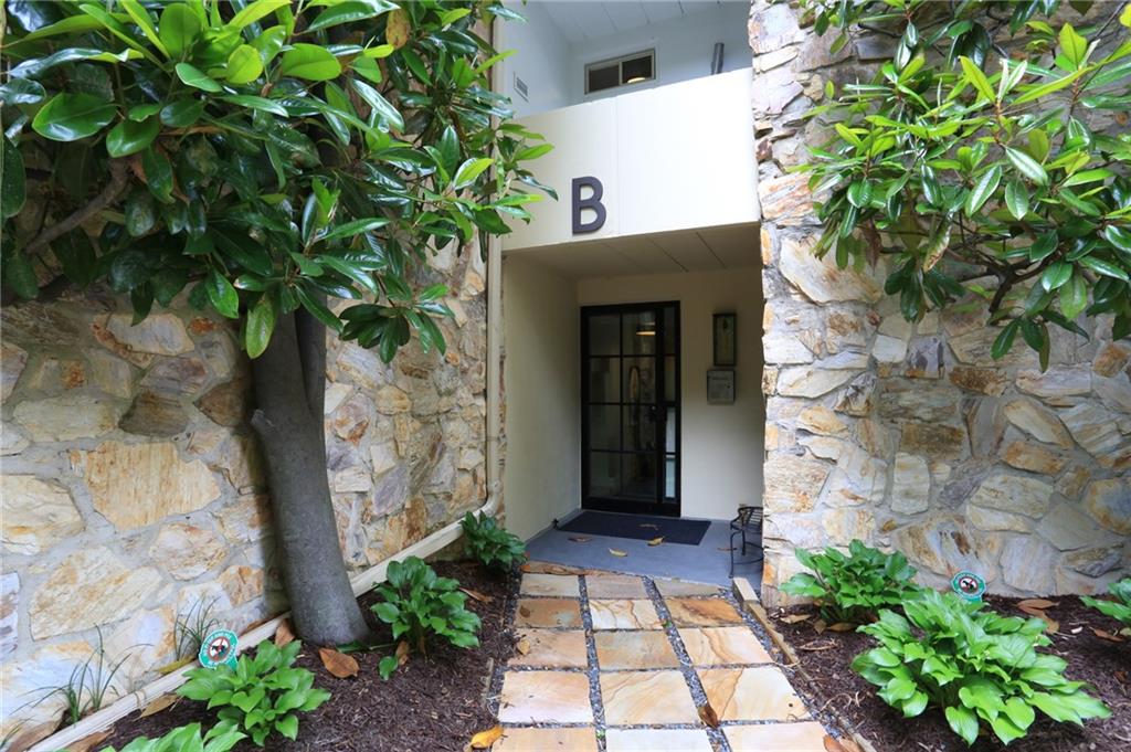 2632 Peachtree Road NW Unit 302B