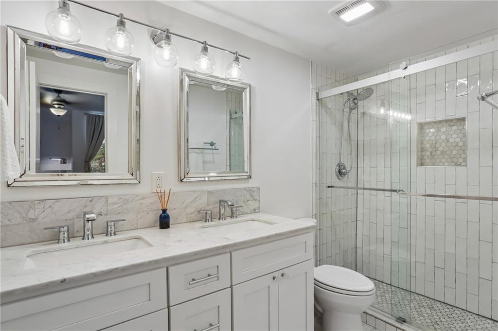2632 Peachtree Road NW Unit 302B