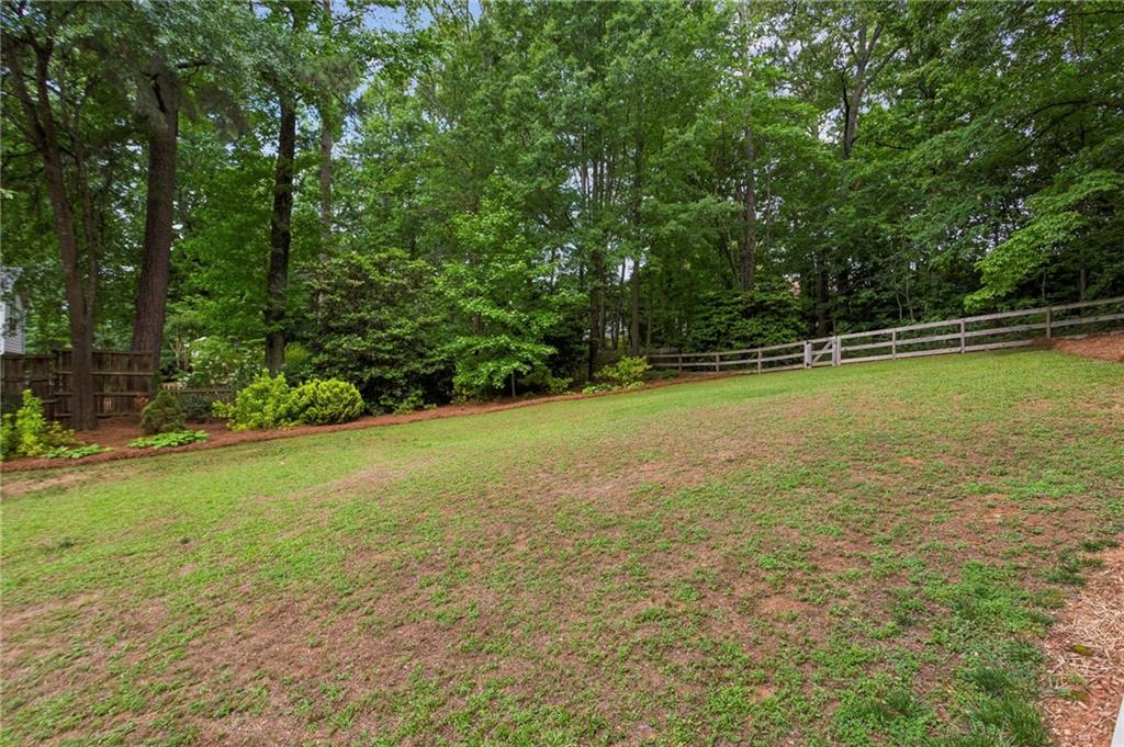 560 Spalding Drive