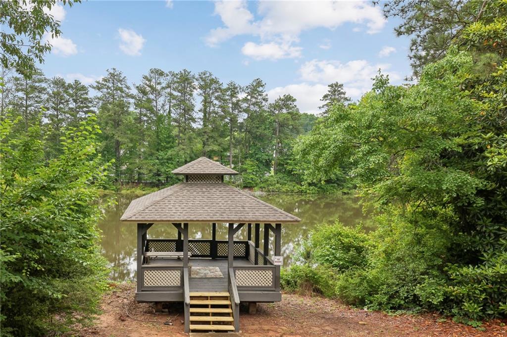 2214 Lake Pointe Circle