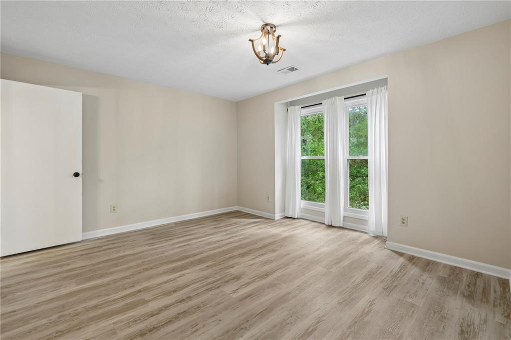 2214 Lake Pointe Circle