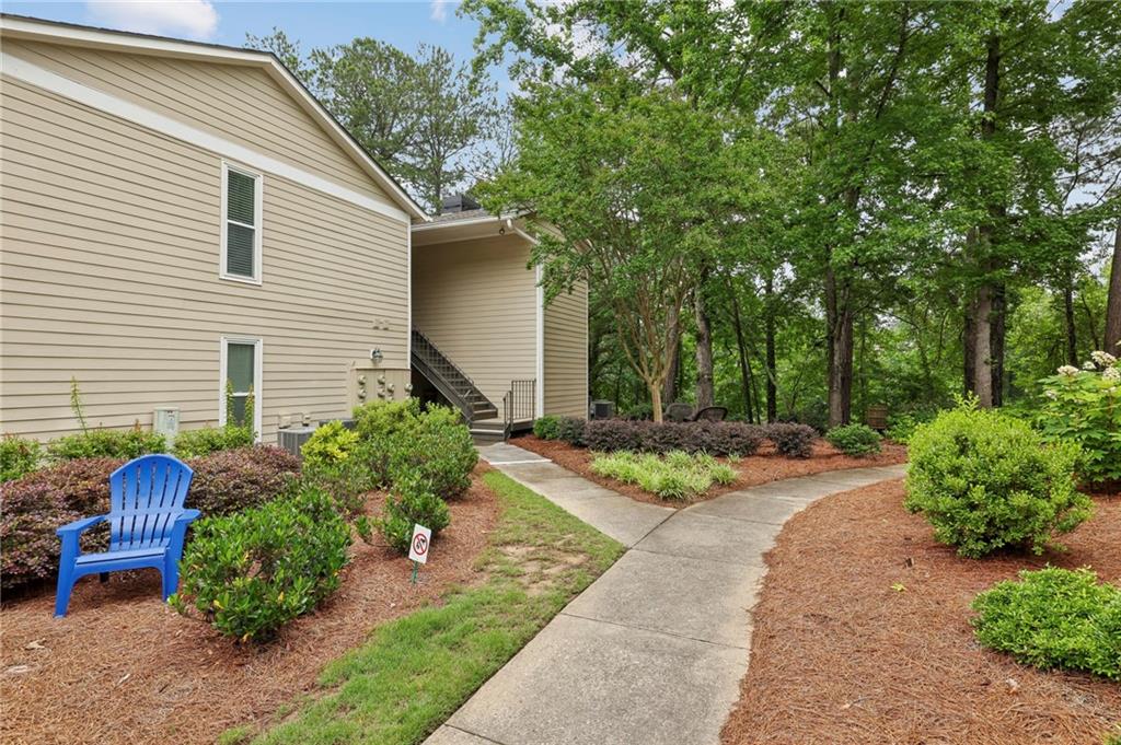 2214 Lake Pointe Circle