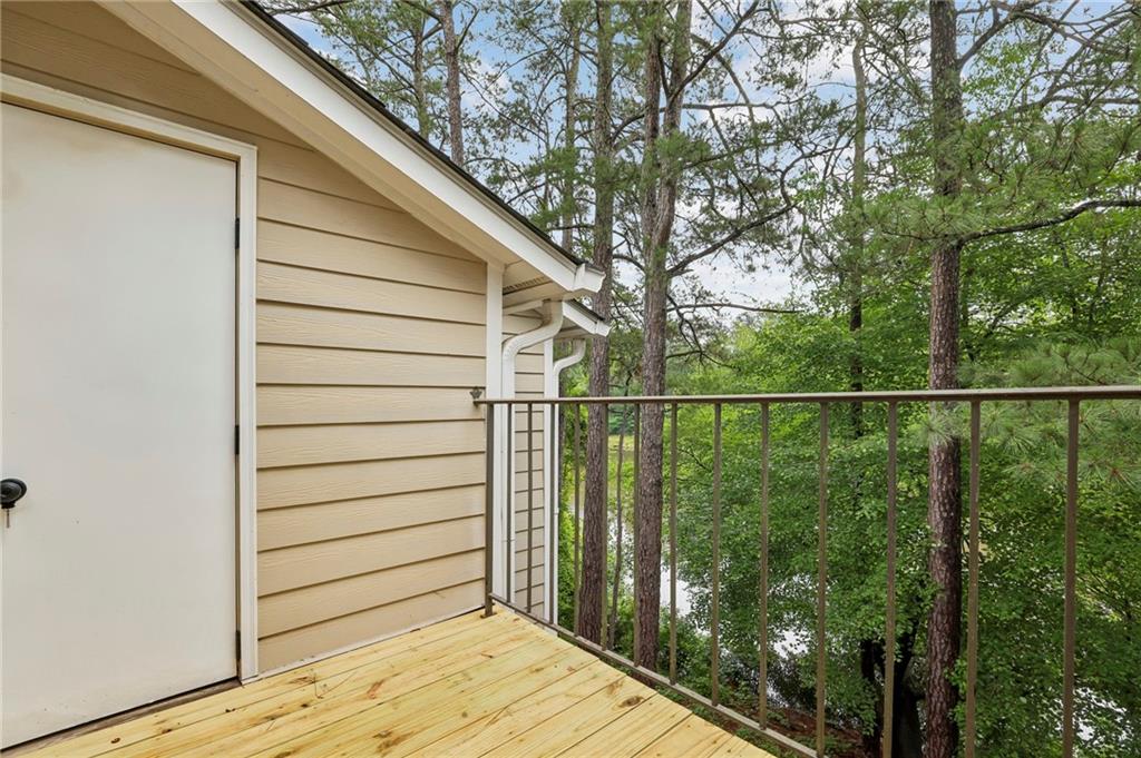 2214 Lake Pointe Circle