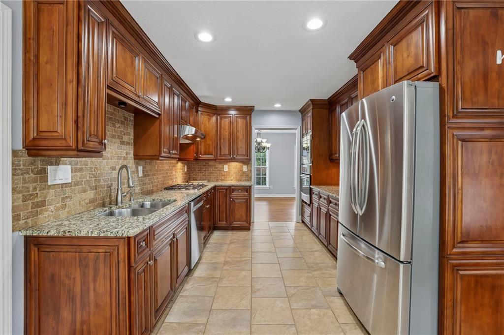 5209 Happy Hollow Road