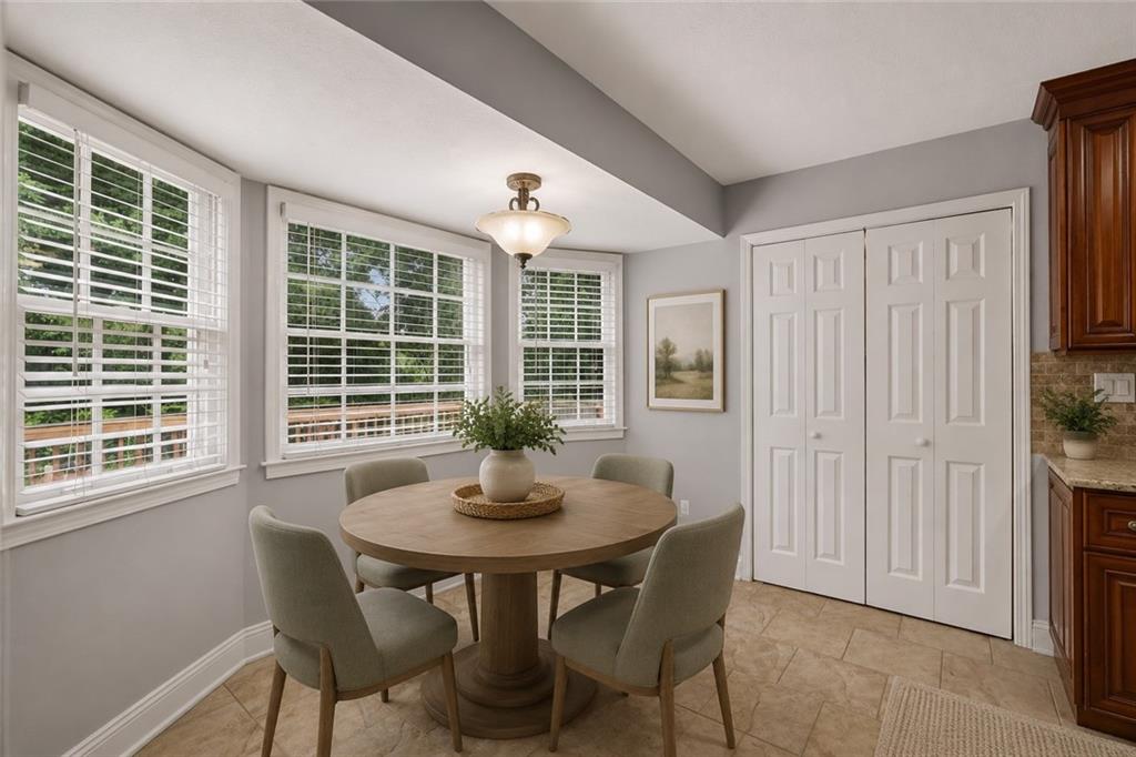 5209 Happy Hollow Road
