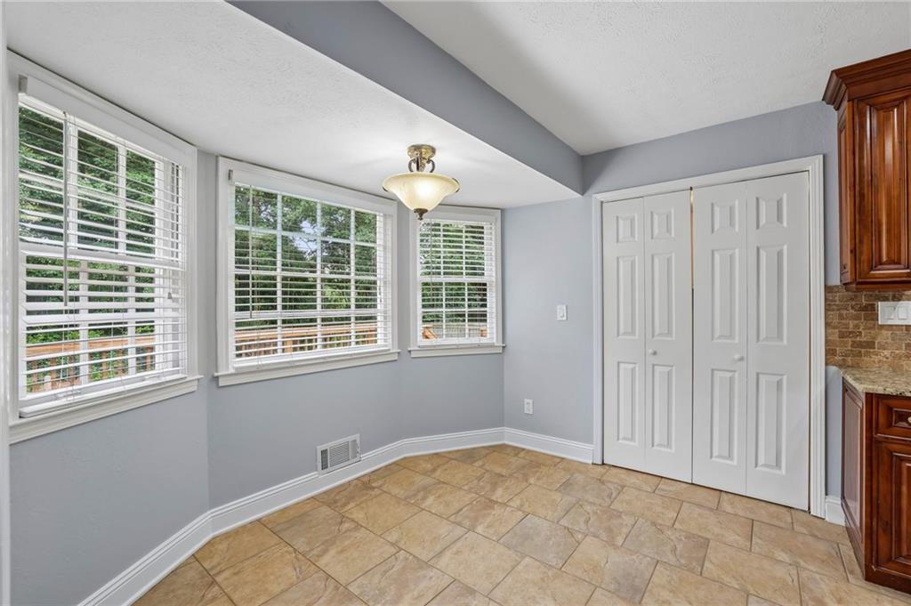 5209 Happy Hollow Road