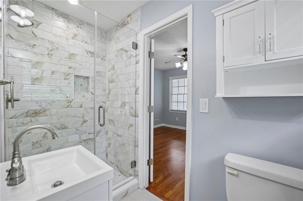 5209 Happy Hollow Road