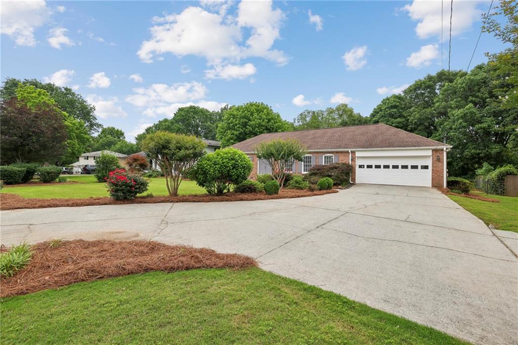 5209 Happy Hollow Road
