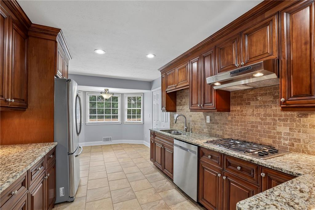 5209 Happy Hollow Road