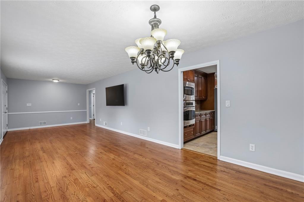 5209 Happy Hollow Road
