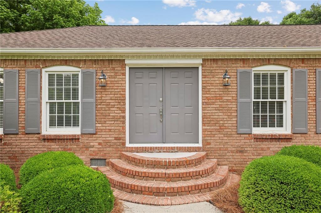 5209 Happy Hollow Road