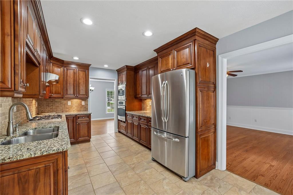 5209 Happy Hollow Road