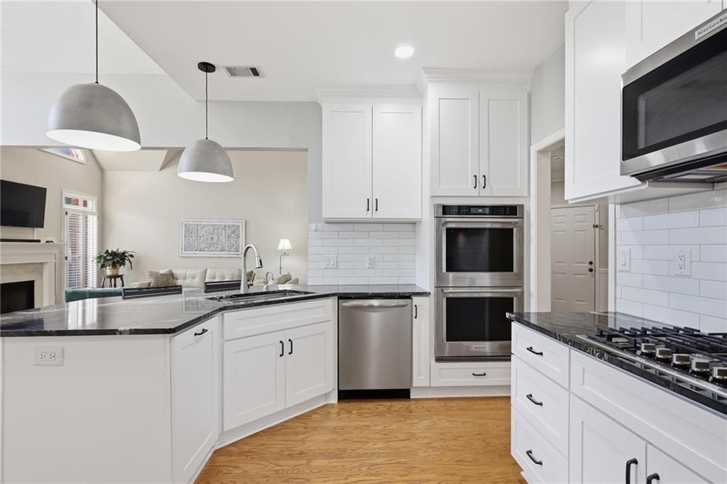 5249 Magnolia Walk Circle