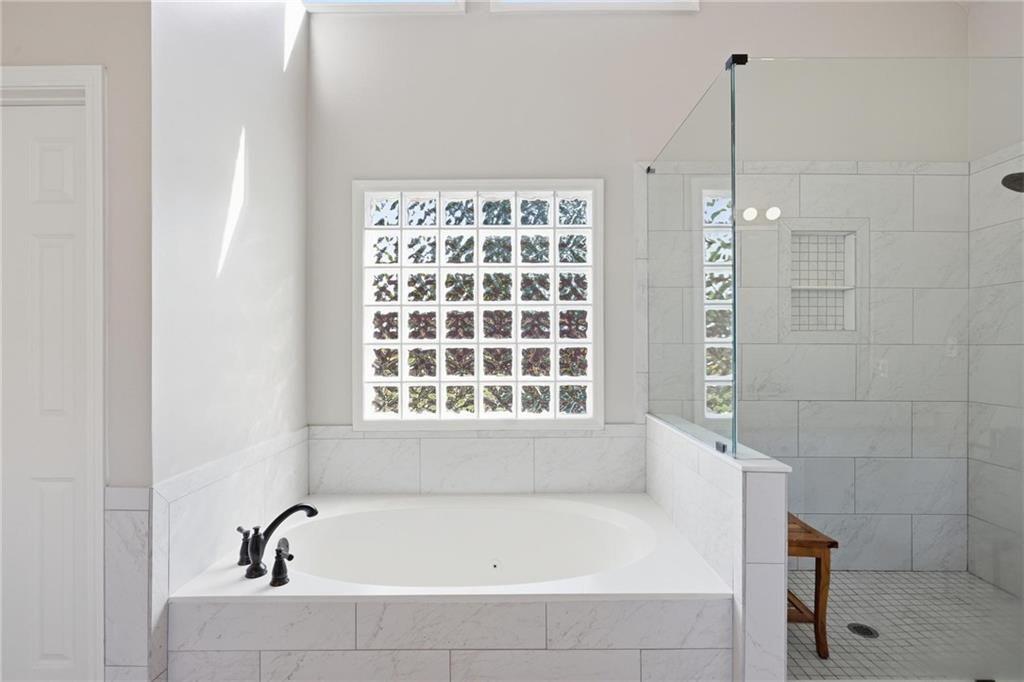 5249 Magnolia Walk Circle