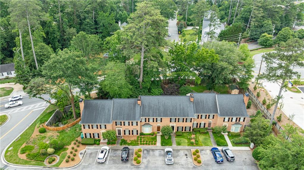 290 Windsor Parkway