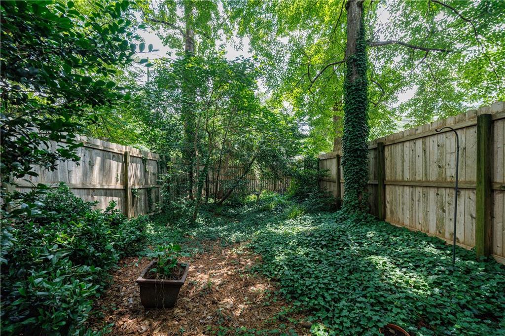 290 Windsor Parkway