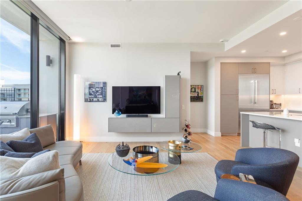 2425 Peachtree Road NE Unit 1412