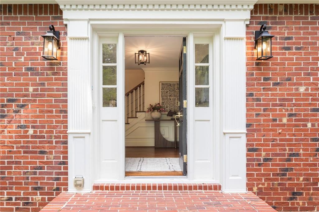 855 Old Creek Trail