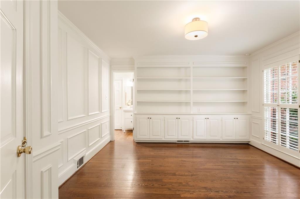 855 Old Creek Trail