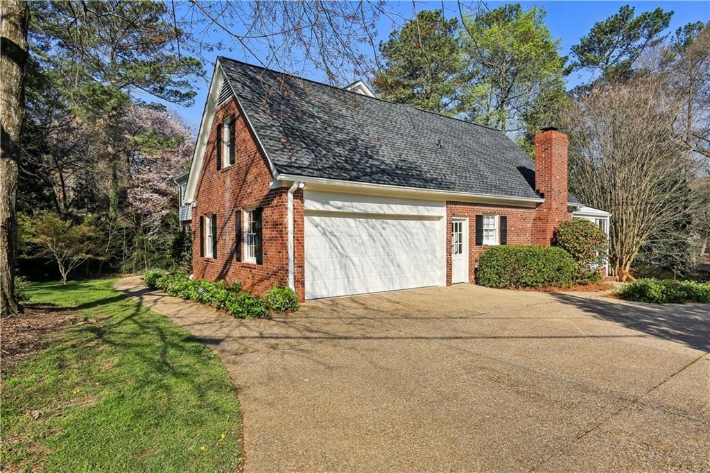 855 Old Creek Trail