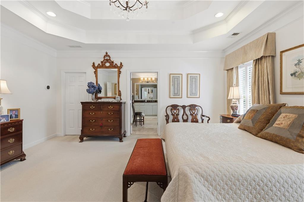 2128 Lucerne Lane