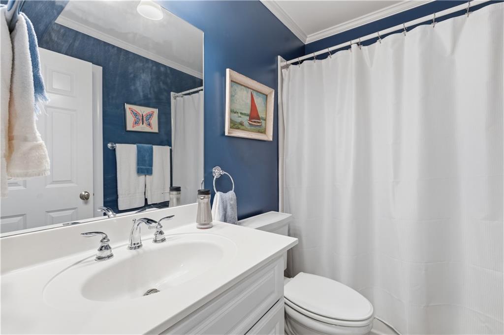 2128 Lucerne Lane