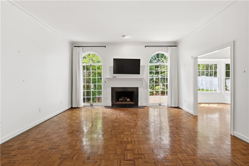 10 Mooregate Square Unit 10