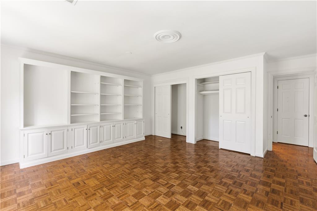 10 Mooregate Square Unit 10