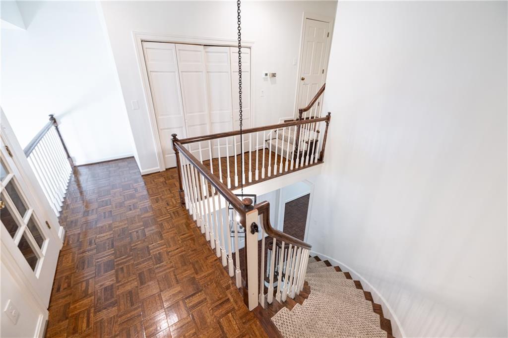 10 Mooregate Square Unit 10