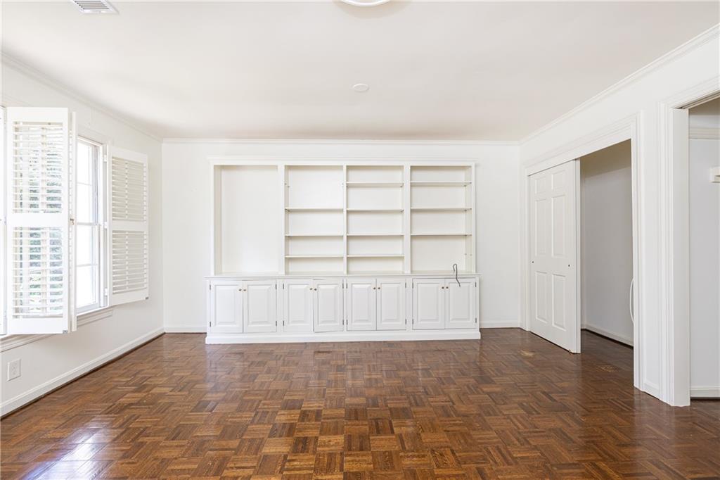10 Mooregate Square Unit 10