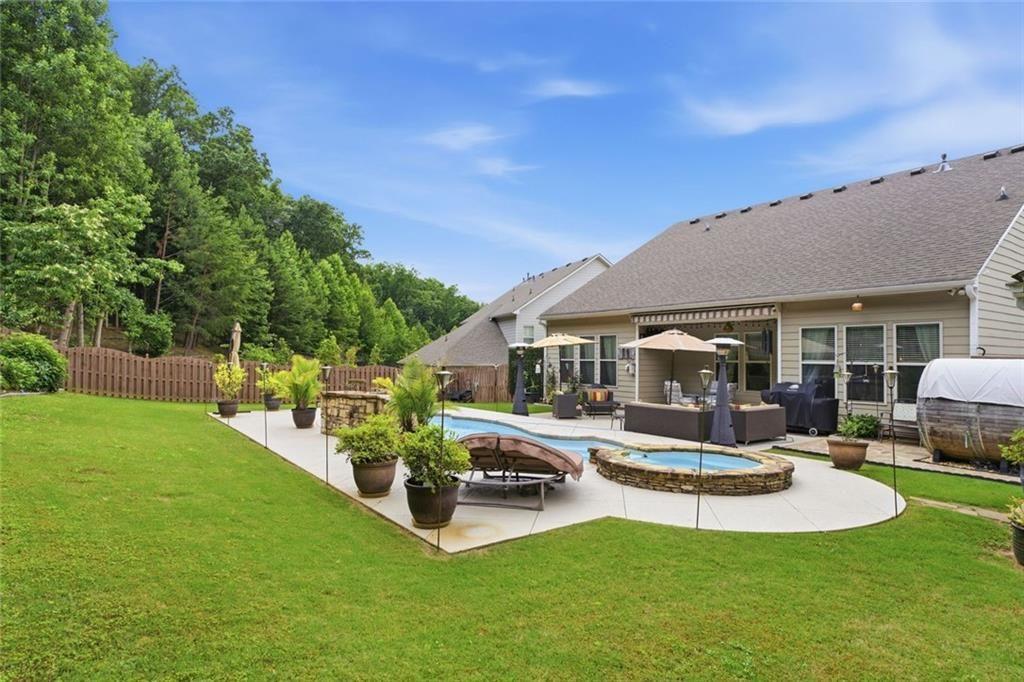 1975 Poplar Ridge Place