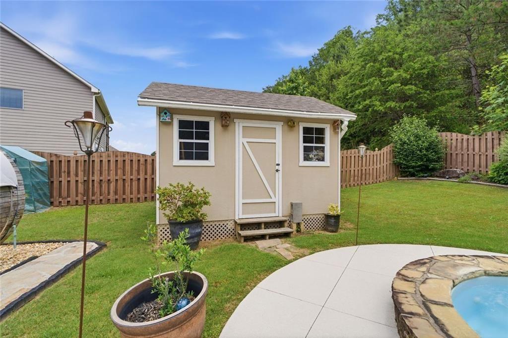 1975 Poplar Ridge Place