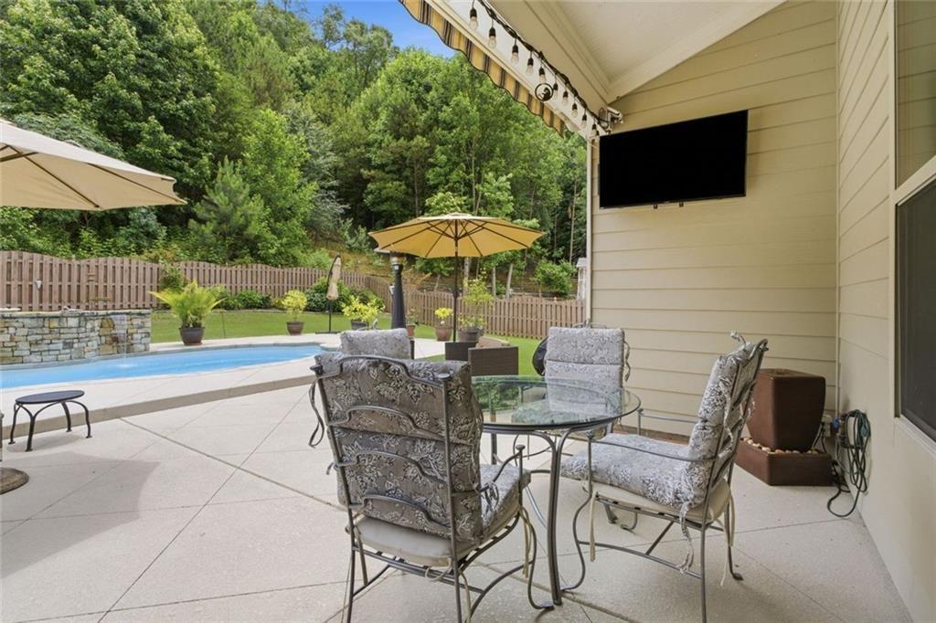 1975 Poplar Ridge Place
