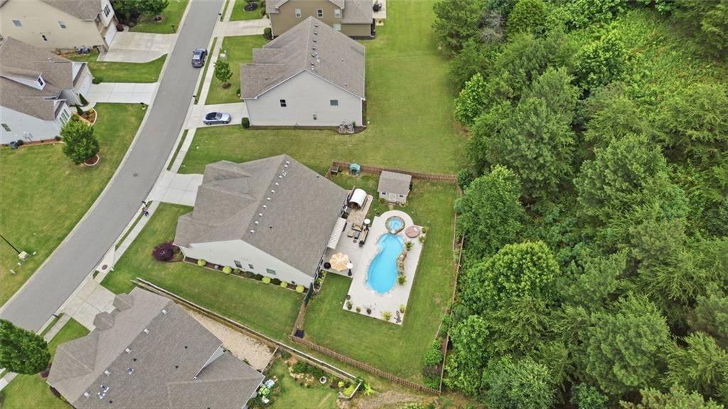 1975 Poplar Ridge Place
