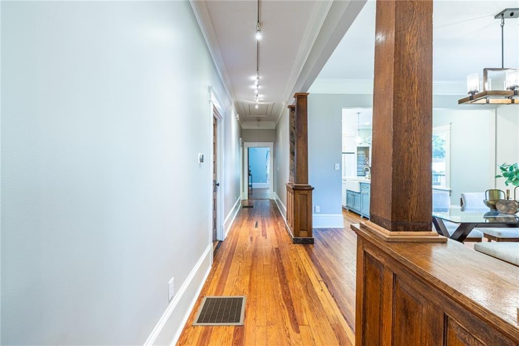 45 Bates Avenue SE