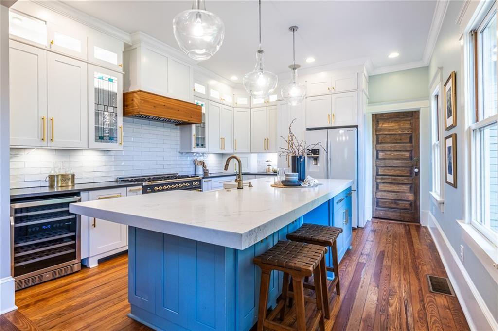 45 Bates Avenue SE