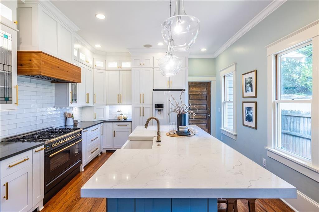 45 Bates Avenue SE