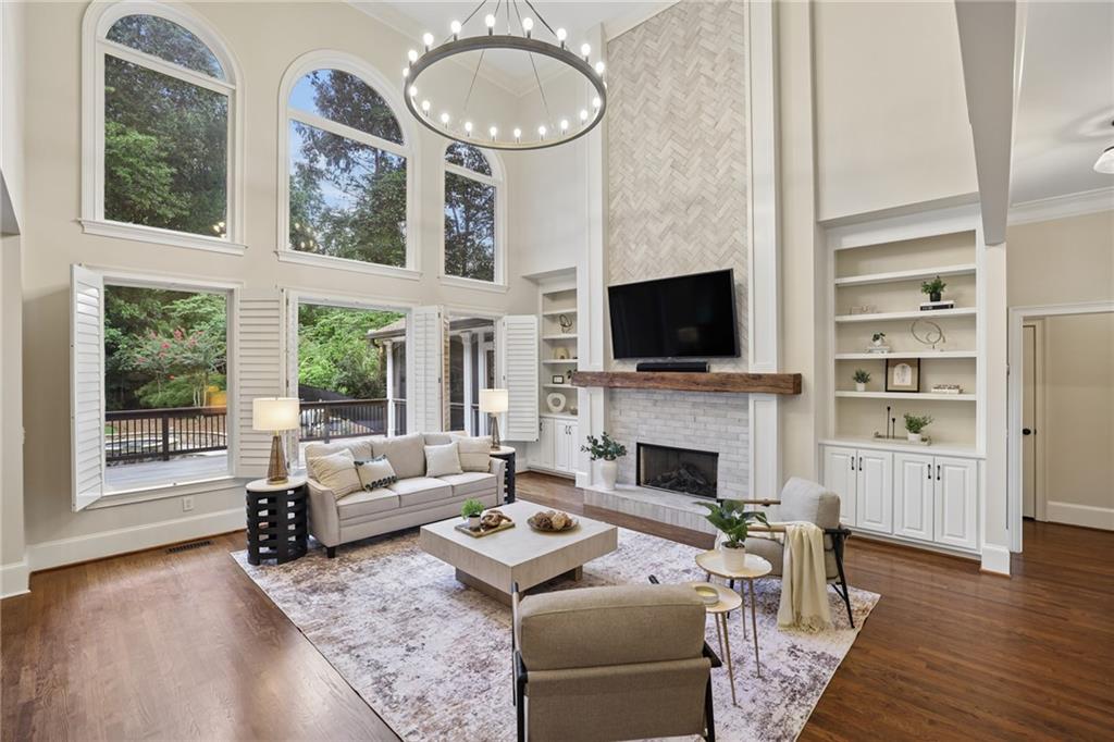 720 Lake Mist Cove