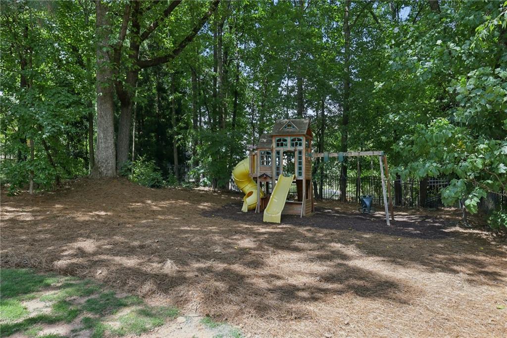 720 Lake Mist Cove