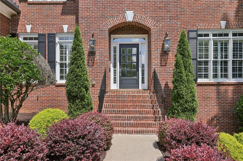 720 Lake Mist Cove