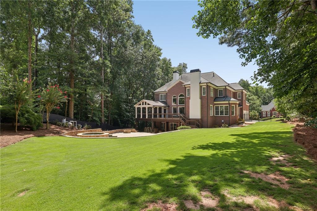720 Lake Mist Cove