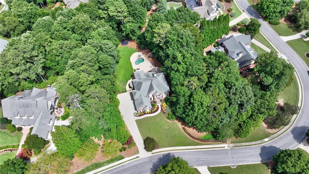 720 Lake Mist Cove