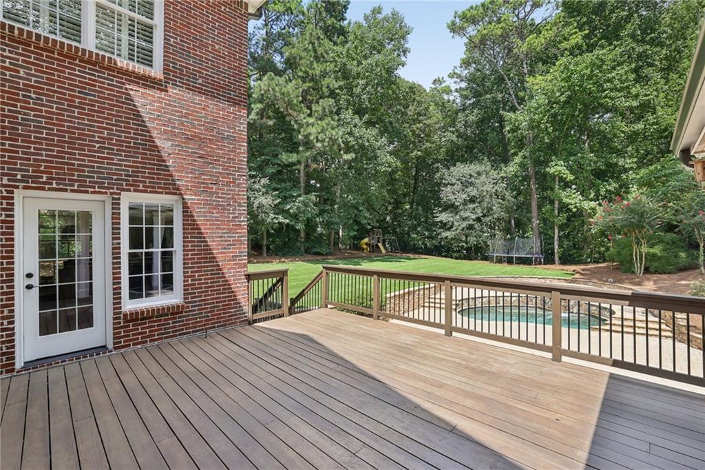 720 Lake Mist Cove