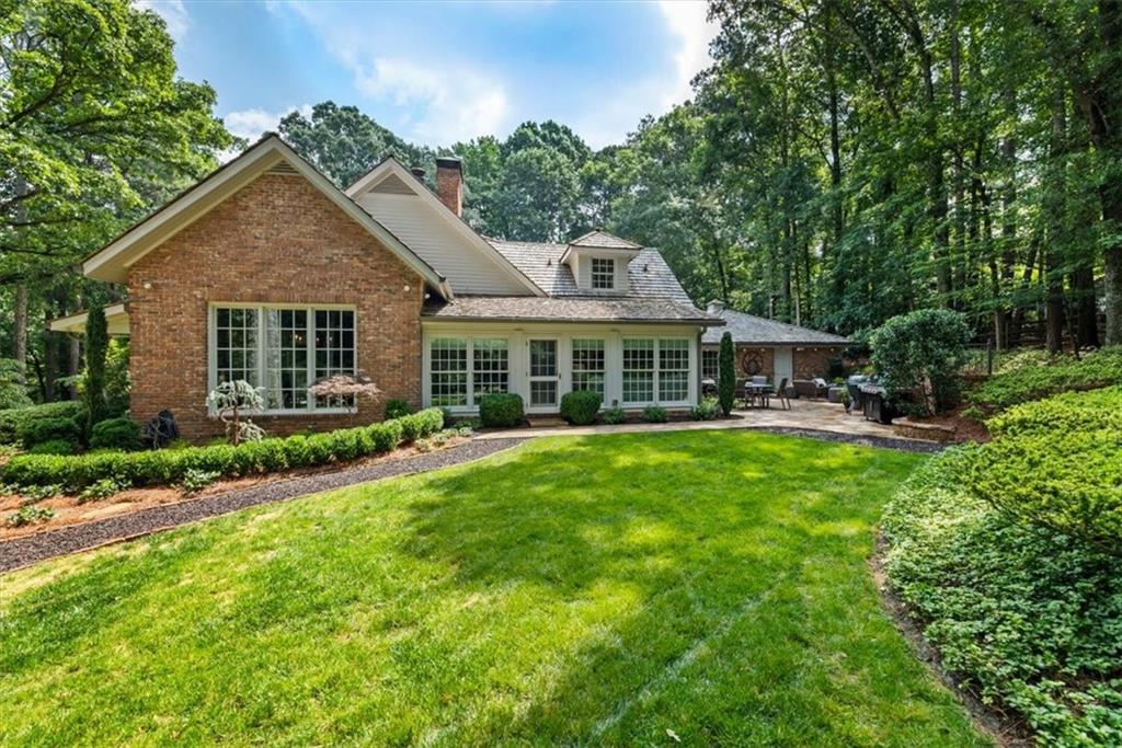 100 Huntcliff Point